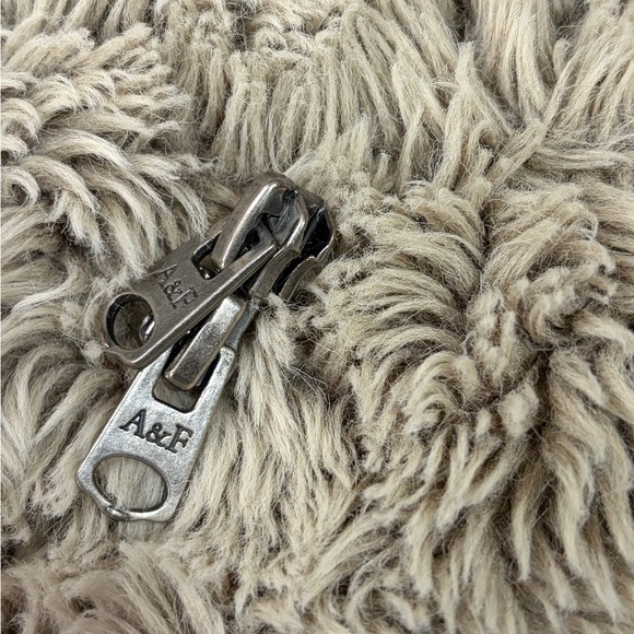 Women’s Navy Blue Fur-Lined Jacket - Picture 6 of 6